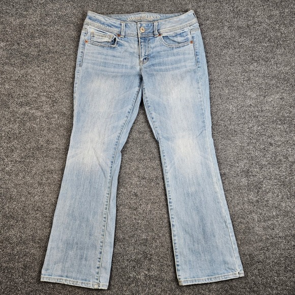 American Eagle Kick Boot Jeans Women's 8 SHORT Stretch Light Wash Low Rise Blue - Picture 1 of 10